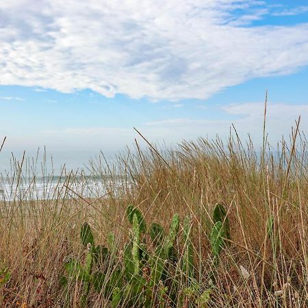 Camping Pleine Mer Hotel Vias Bagian luar foto
